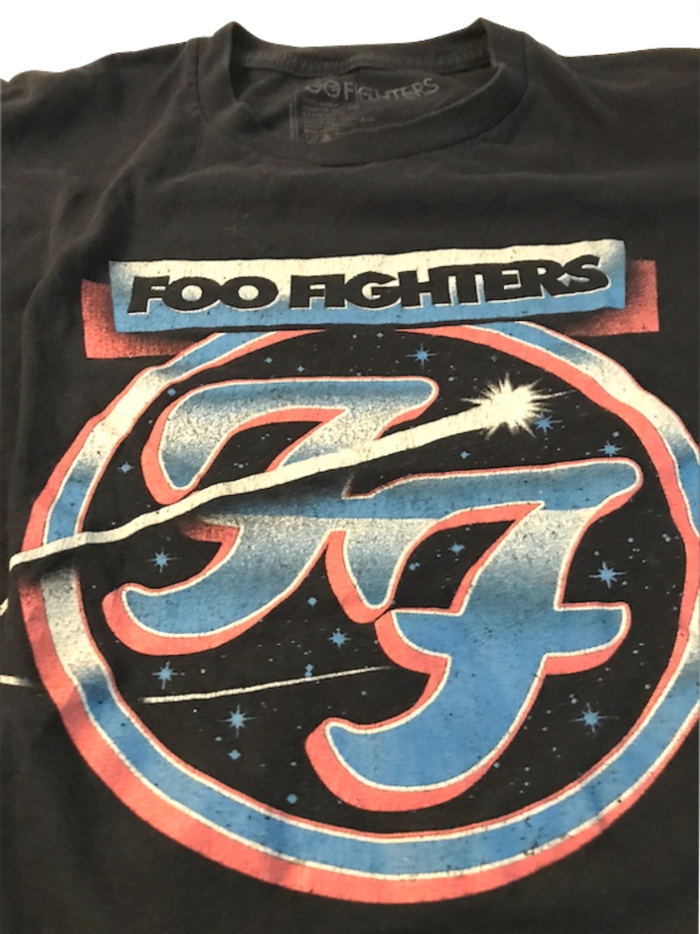 2/$29 Foo Fighters band tee small black FF Space Crest t-shirt - Picture 4 of 5